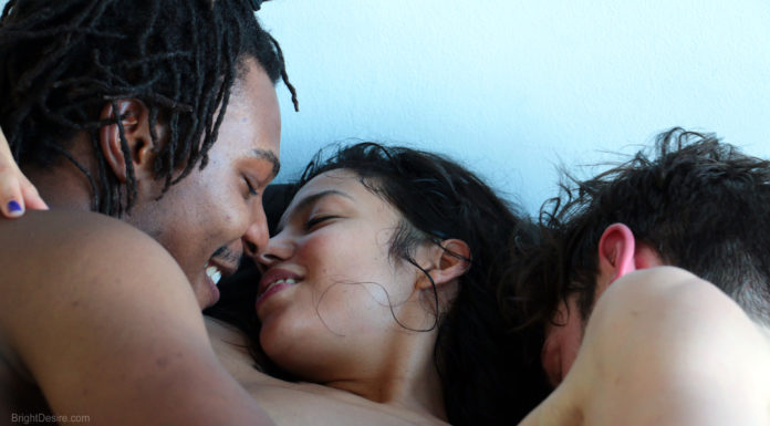 Why You Should Attend A Cuddle Party