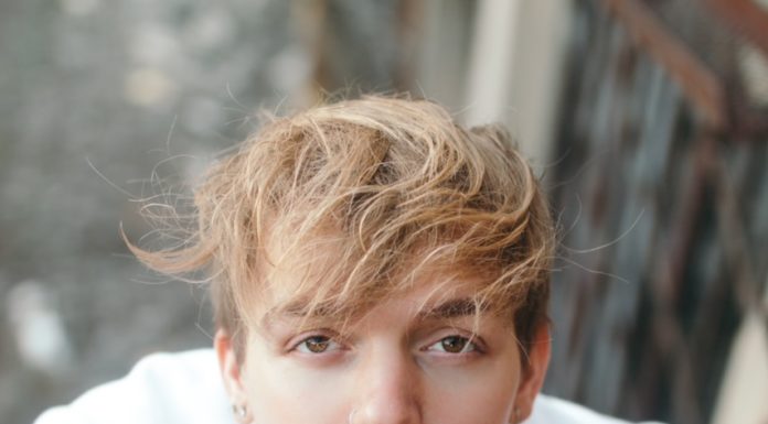 Rising Star: The Feminist Sexpert Interviews Joshua Lewis